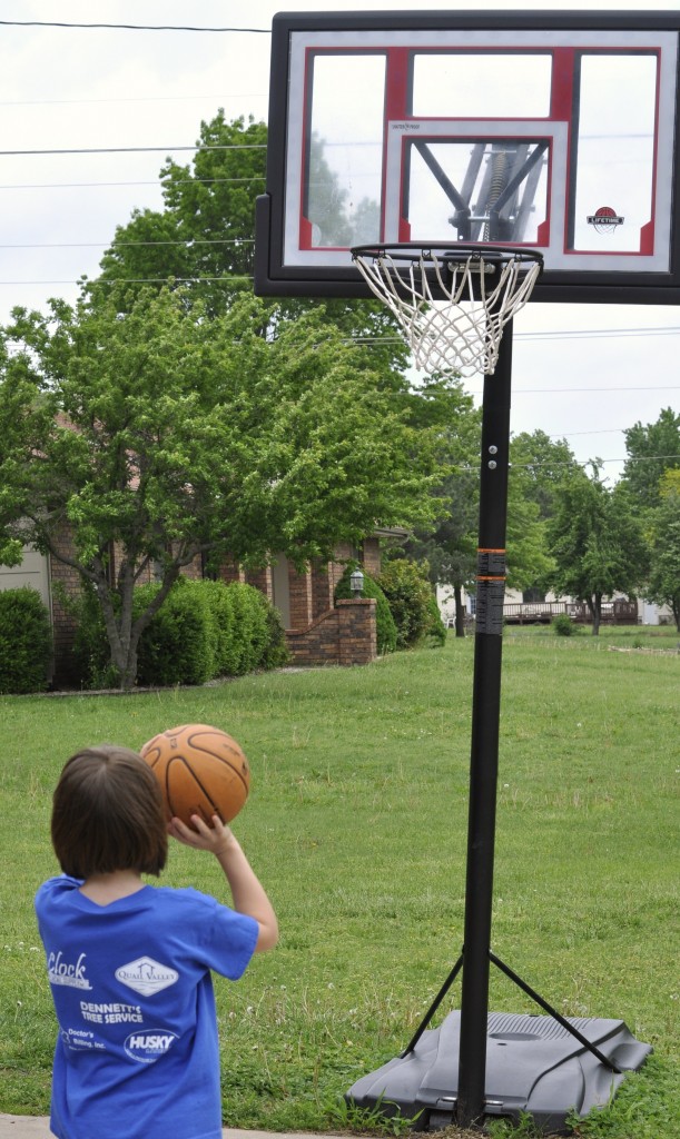 adjustable basketball goal