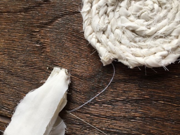 how to make a braided coaster 13