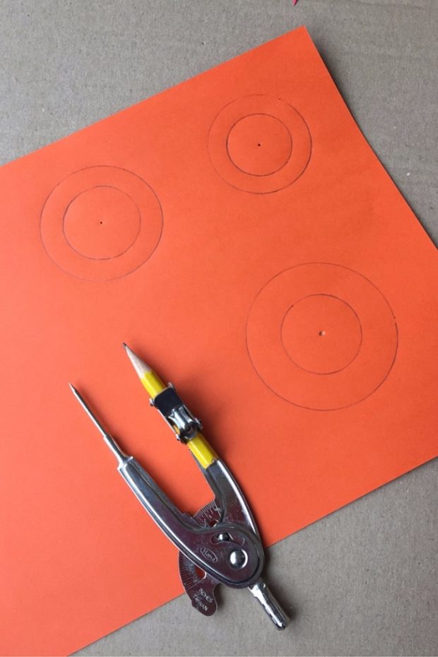 garden of blooming paper flowers (1)