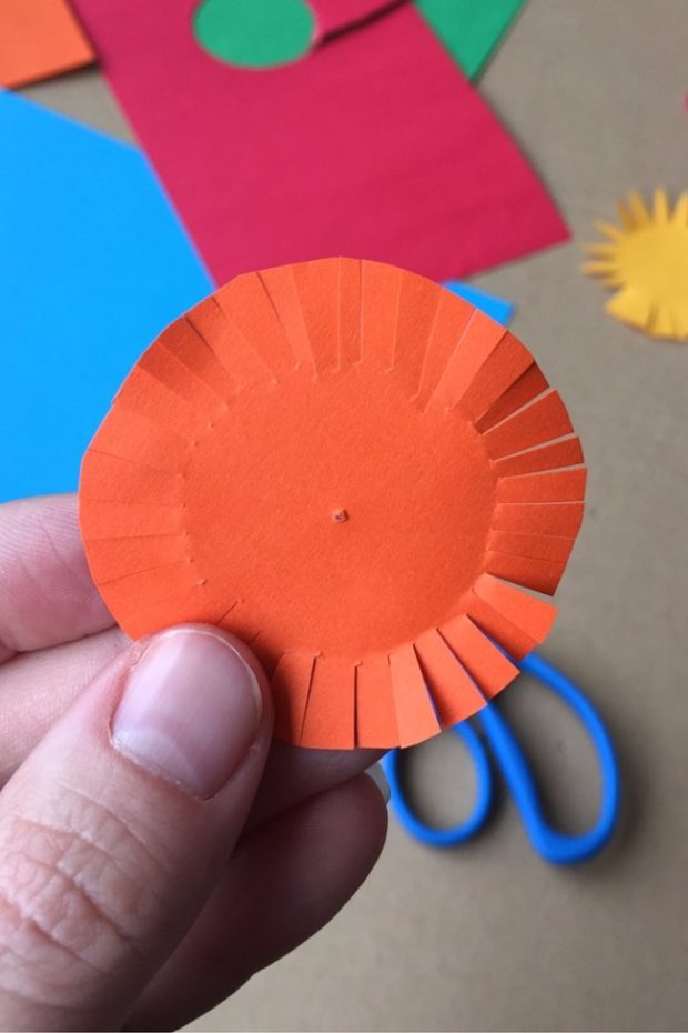 garden of blooming paper flowers (5)