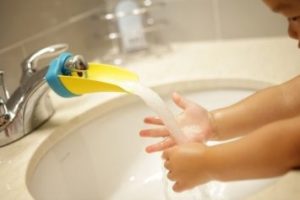 Aqueduck faucet extender