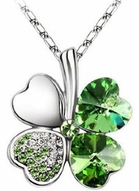 Clover pendant