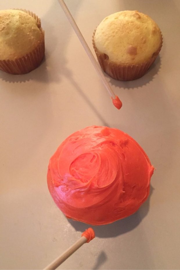 pumpkin cupcakes 3