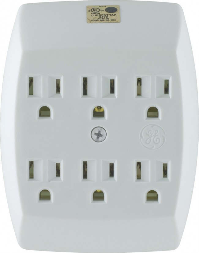 GE Grounded Outlet